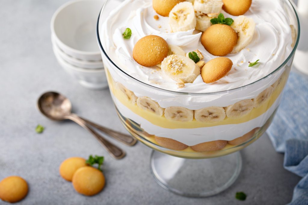 Banana pudding trifle in a large digh